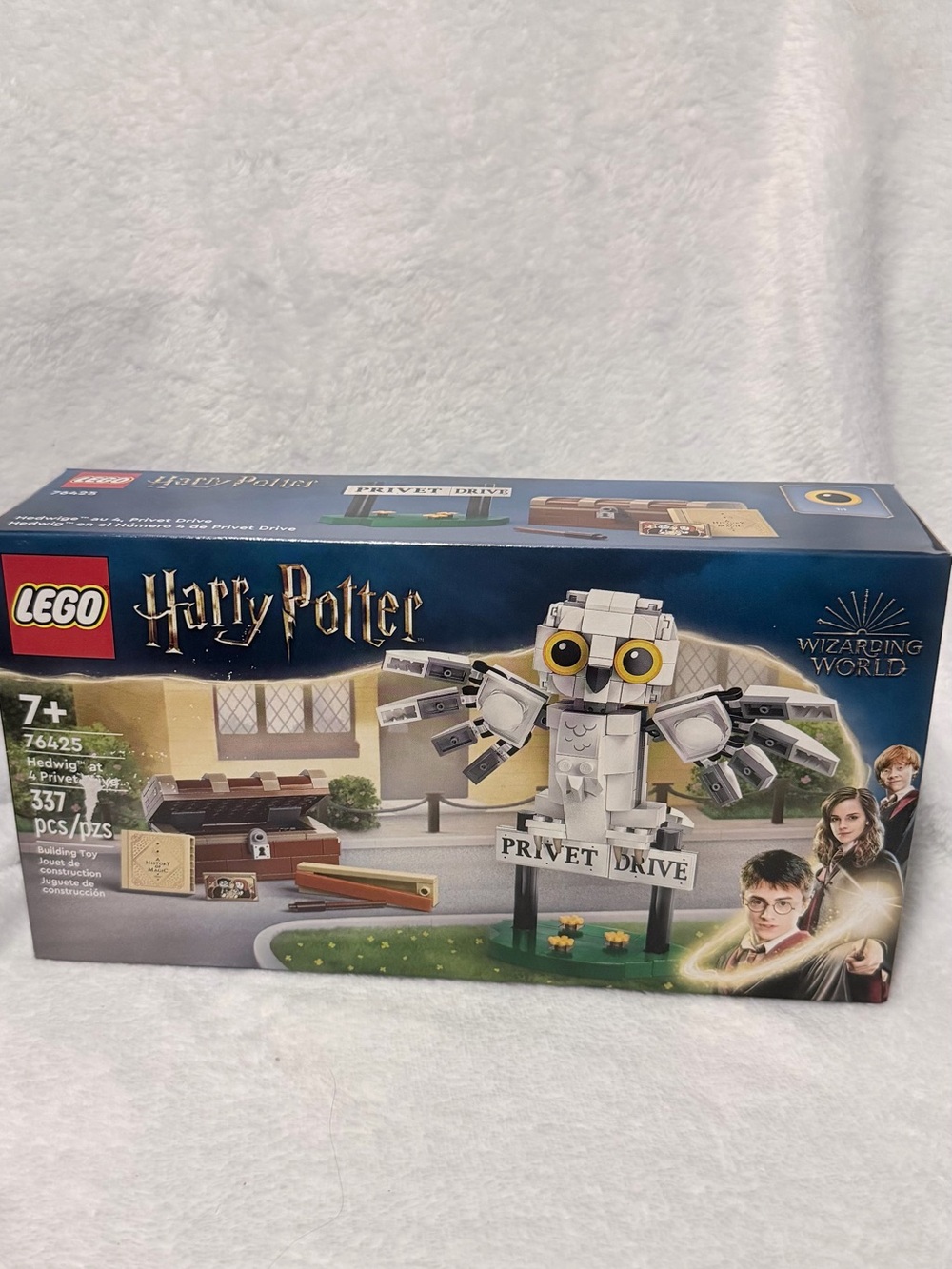 LEGO Harry Potter White and Yellow Hedwig at Privet Drive Building Set